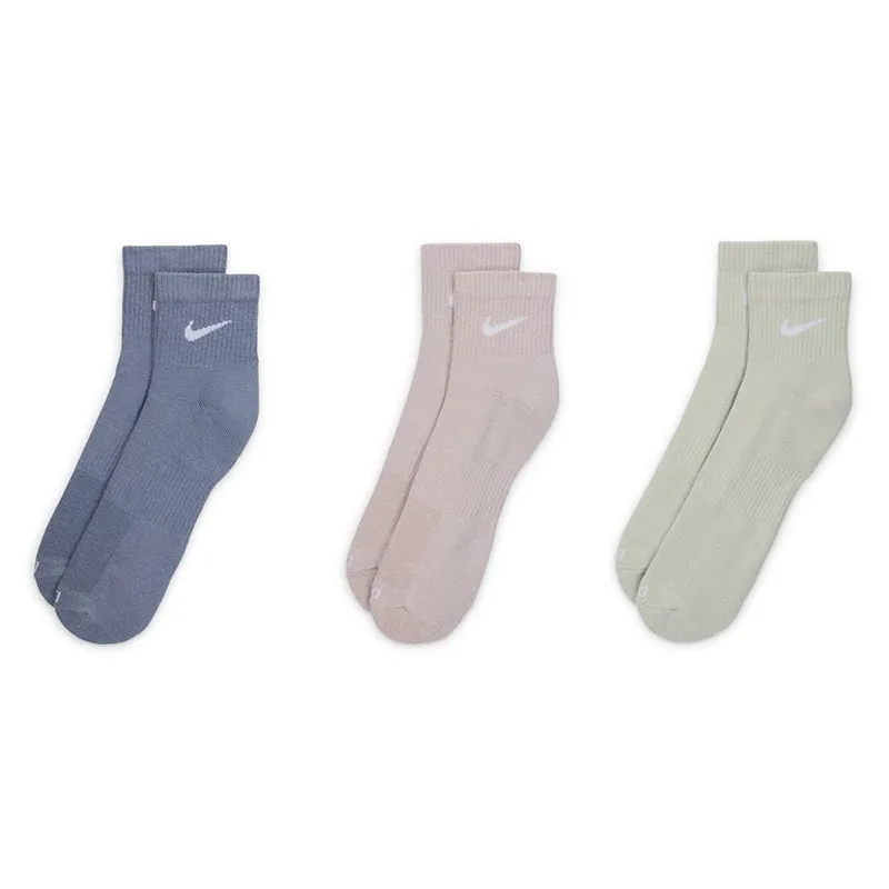 Nike Men's Everyday Plus Cushioned Training Ankle Socks (3 Pairs)