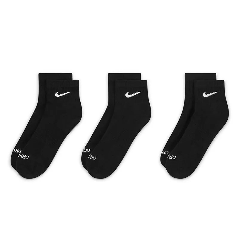 Nike Men's Everyday Plus Cushioned Training Ankle Socks (3 Pairs)